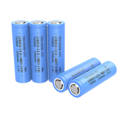 Batterie au lithium à haute décharge de voiture électrique 18650 2500mAh 12C Li-ion Cellule cylindrique